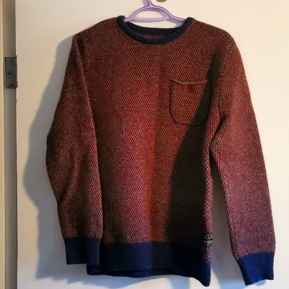 Jumper - Picture 1 of 4